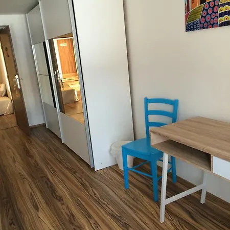 Nocleg ze śniadaniem B&B Lobec *
